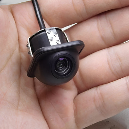 camera-de-recul-dans-la-main-carous