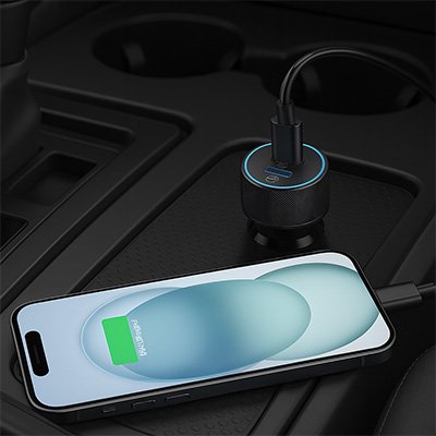 Chargeur allume cigare charge un téléphone