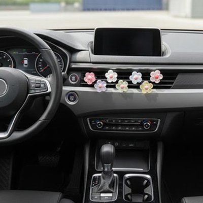 Parfum pour voiture fleur mignonne