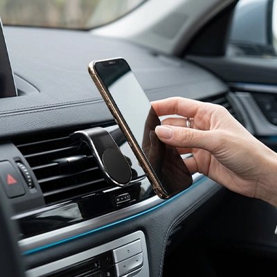 Support téléphone magnétique voiture noir